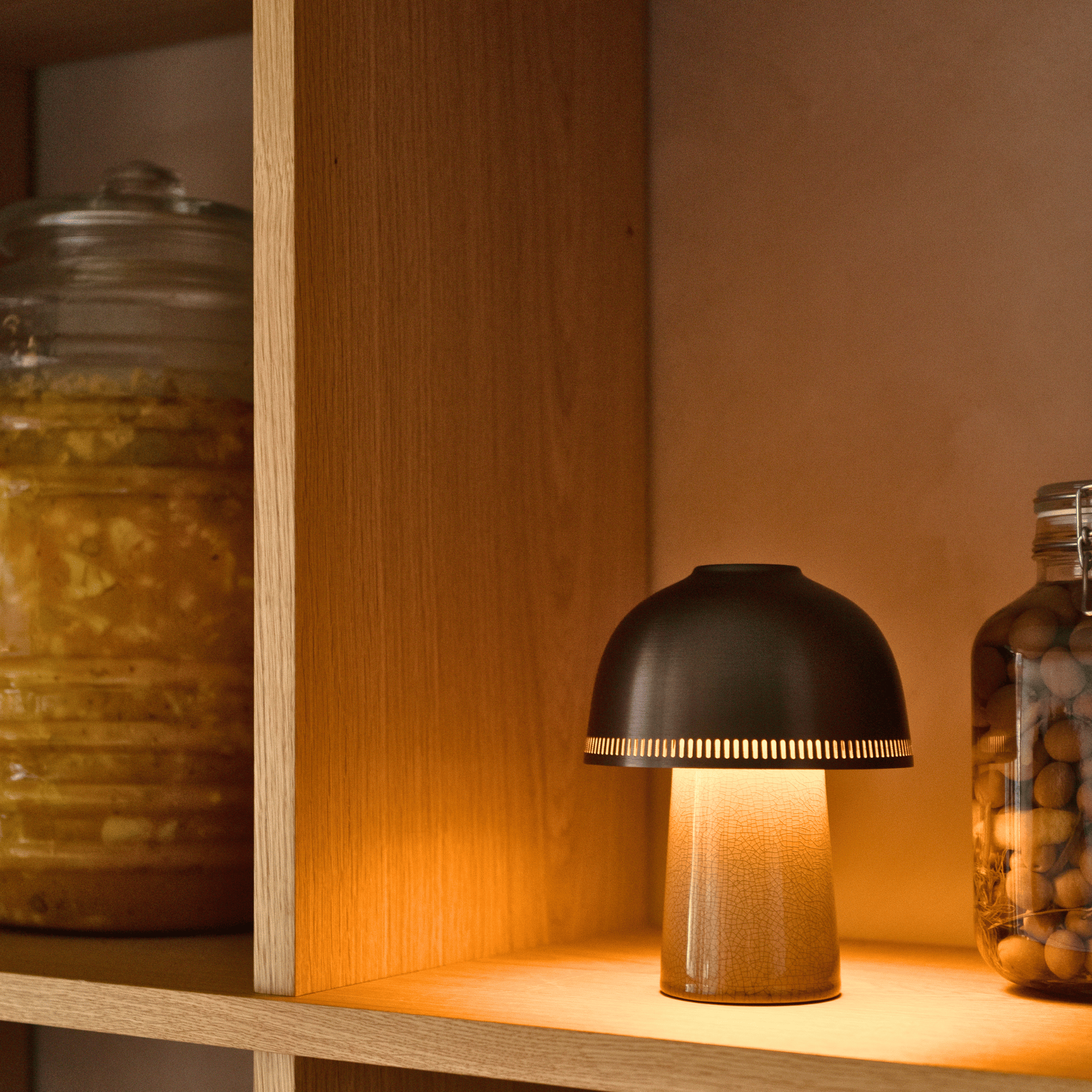 Rechargeable Ceramic Table Lamp with Touch Dimmer, Lamps, Glödra Cordless