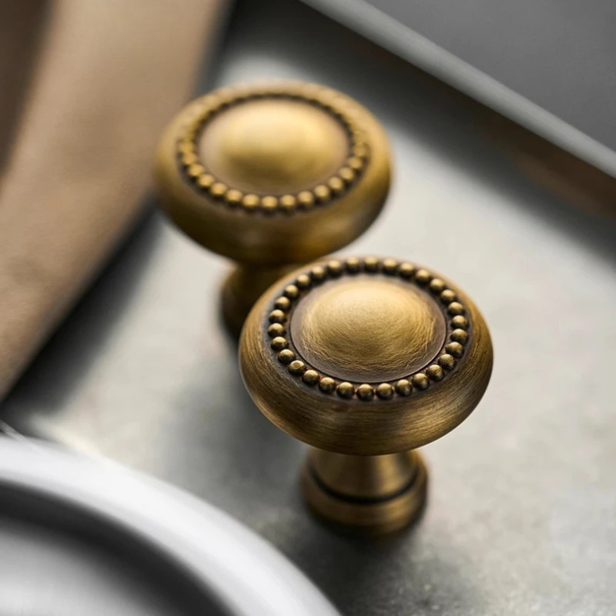 Olvra Antique Brass Vintage Cabinet Pull Handle, Bronze, Knobs & Handles, Solid
