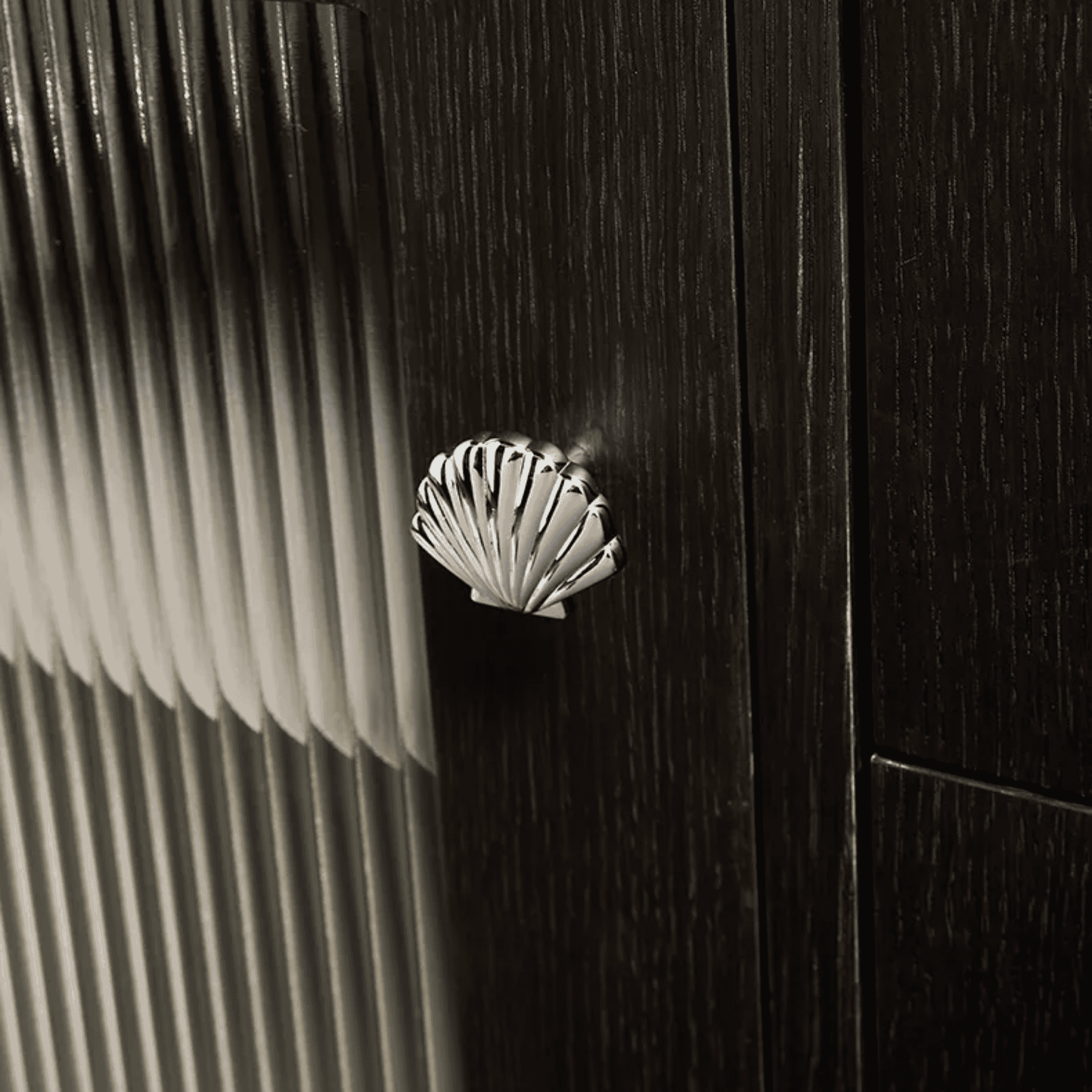 Brass Shell Cabinet Pull Handle for Modern Decor, Knobs & Handles, Skalv