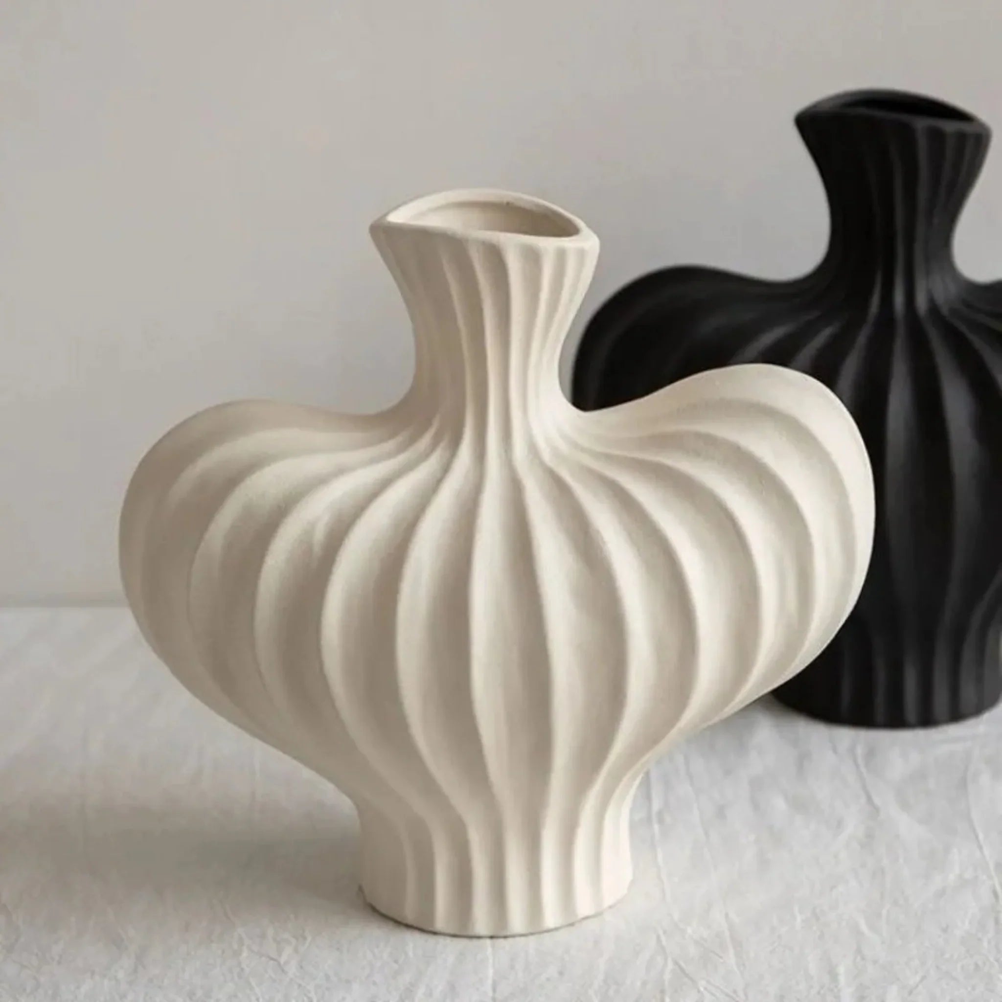 Stilla Ceramic-Look Vase – Modern Minimalist Decor, Vases, Tabletop
