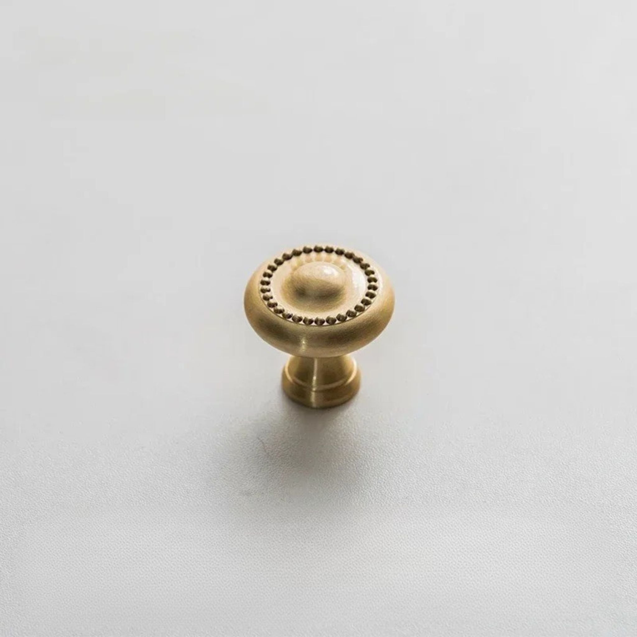 Olvra Antique Brass Vintage Cabinet Pull Handle, Knobs & Handles, Solid