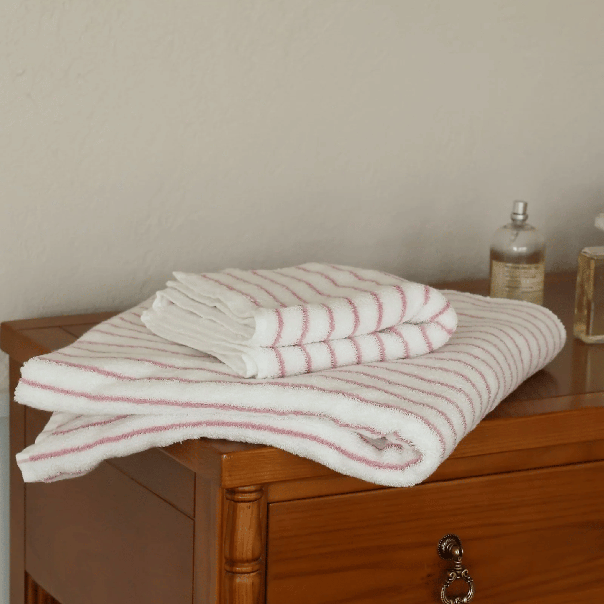 Randvik Retro Stripe Cotton Towel – Soft & Absorbent, Bath Towels, Pink Combed