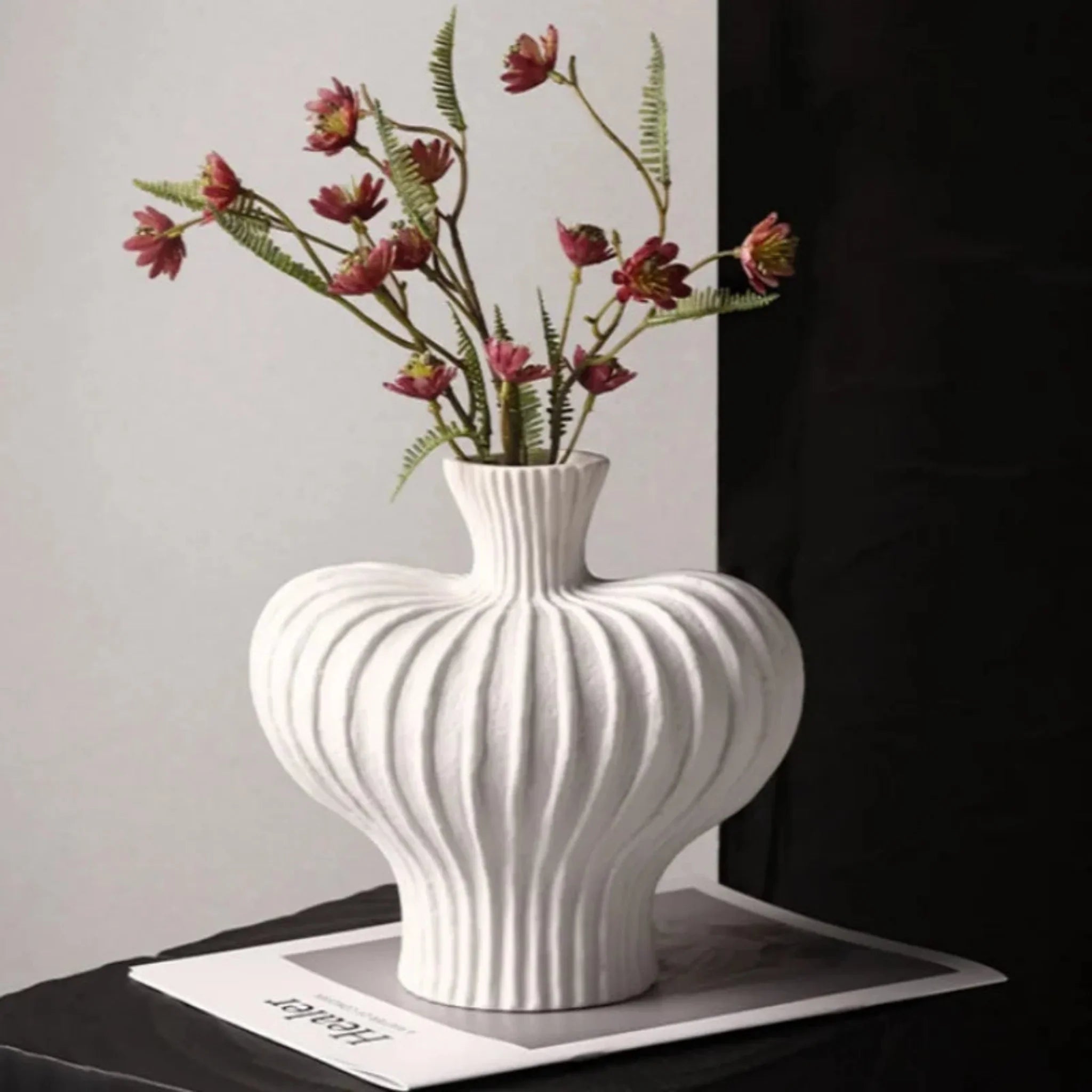Stilla Ceramic-Look Vase – Modern Minimalist Decor, Vases, Tabletop