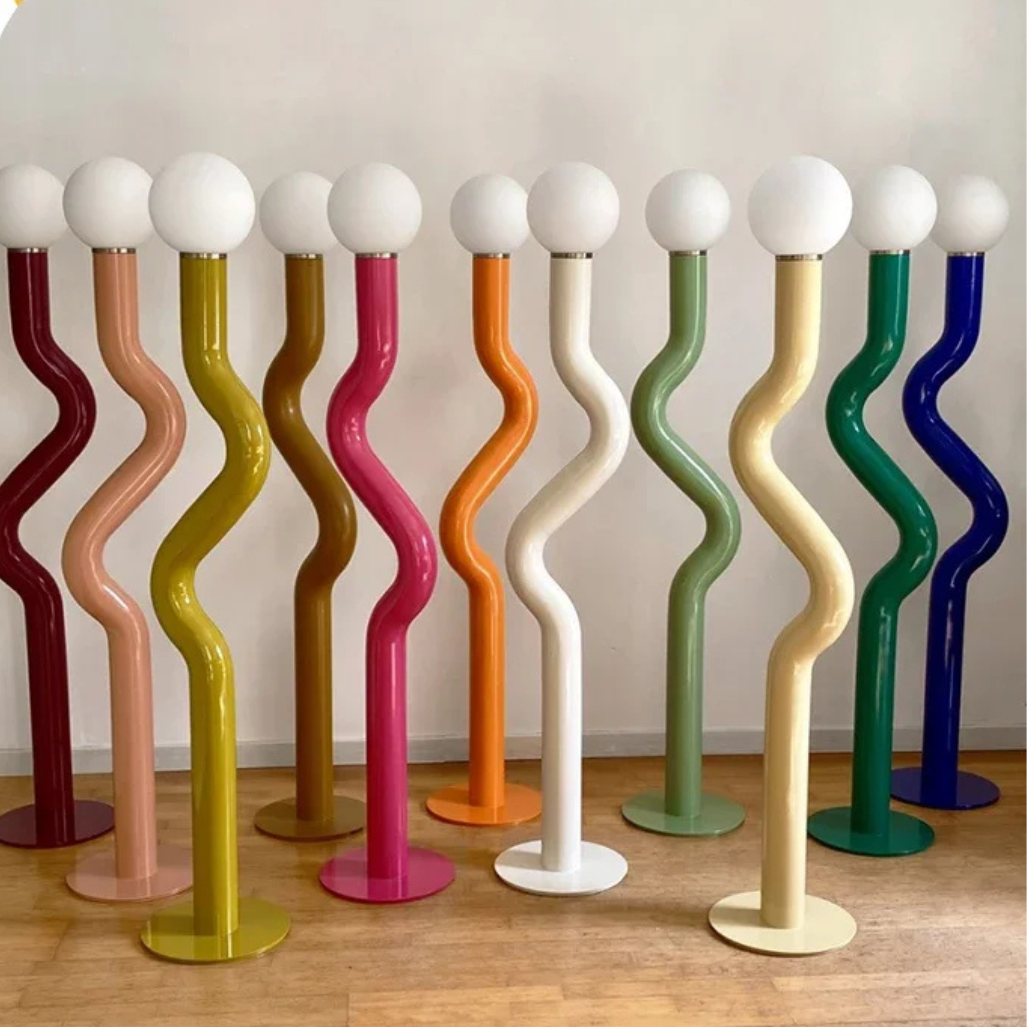 Modern Curved Floor Lamp with Soft Ambient LED Light, Lamps, Svinga Minimalist
