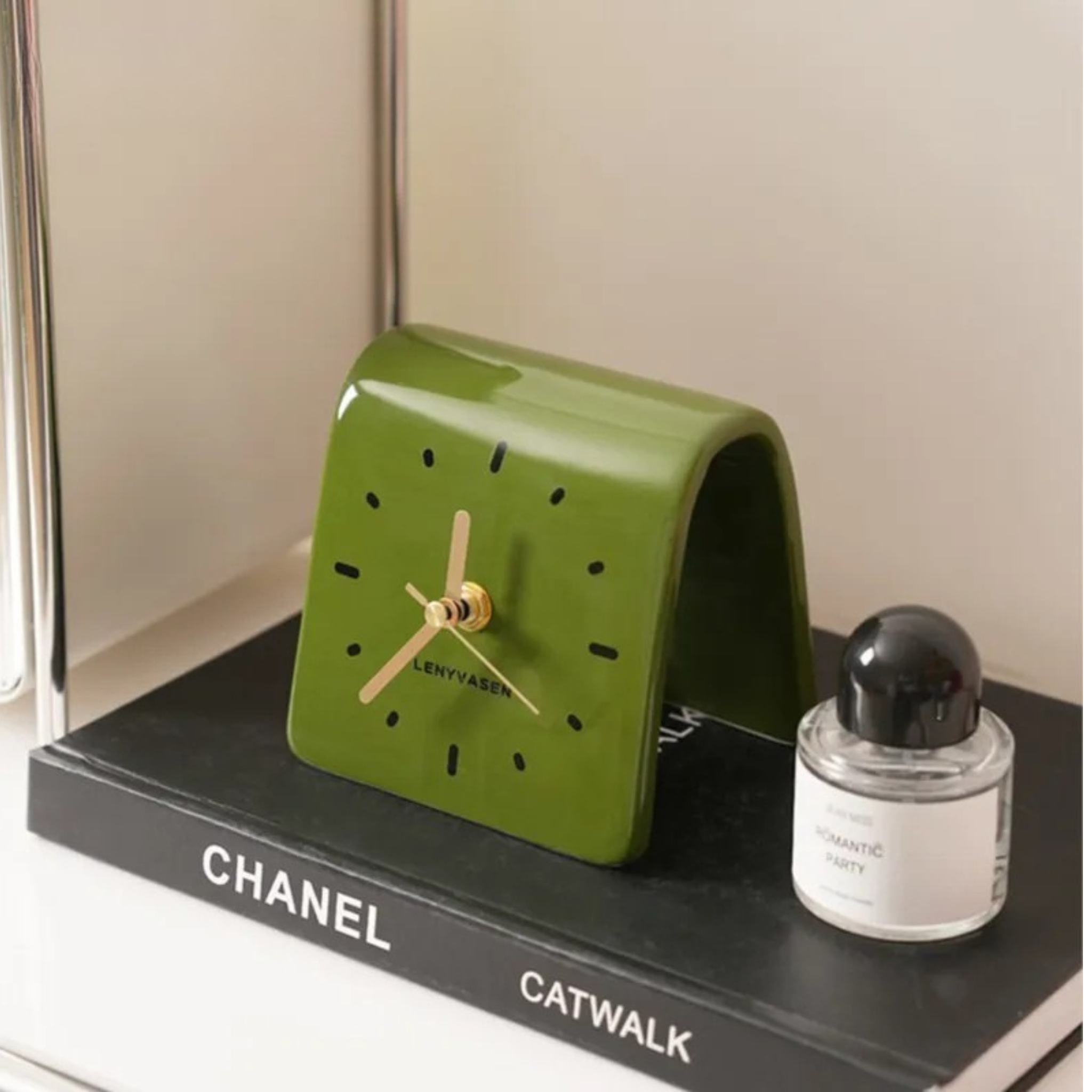 Silent Ceramic Desk Clock — Nordic Minimalist Style, Wall Clocks, Tilje for Modern Homes